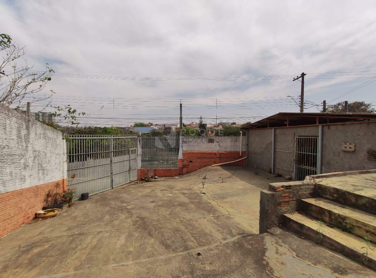 Terreno para aluguel no bairro Jardim Esteves: Área externa