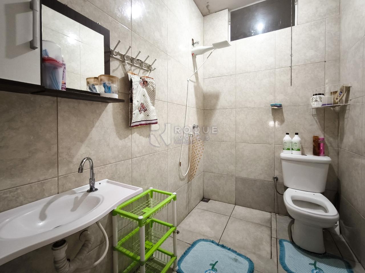 Chácara à venda no bairro Pires de Cima: BANHEIRO SOCIAL CASA 2