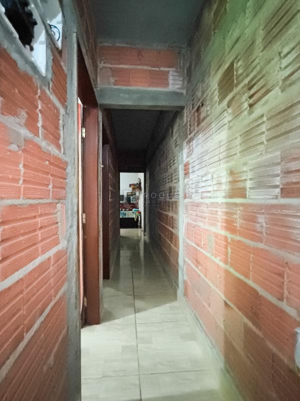 Chácara à venda no bairro Pires de Cima: CORREDOR INTERNO CASA 2