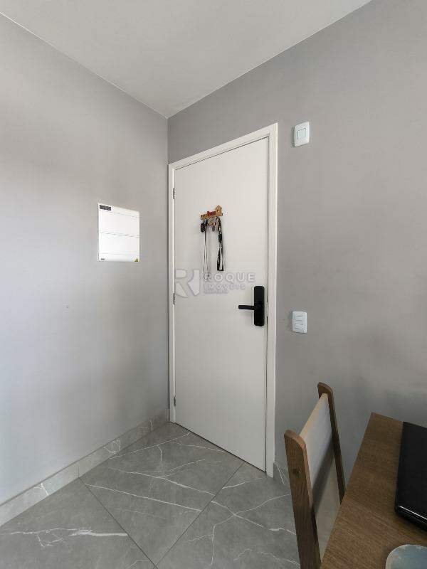 Apartamento à venda no bairro Residencial Jardins de Limeira: ENTRADA