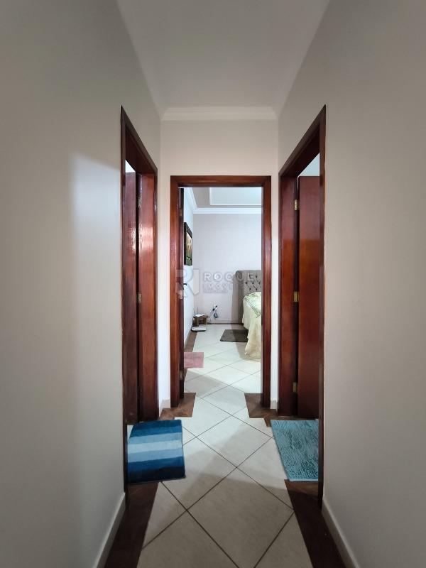 Casa Residencial à venda no bairro Residencial Las Palmas: CORREDOR INTERNO