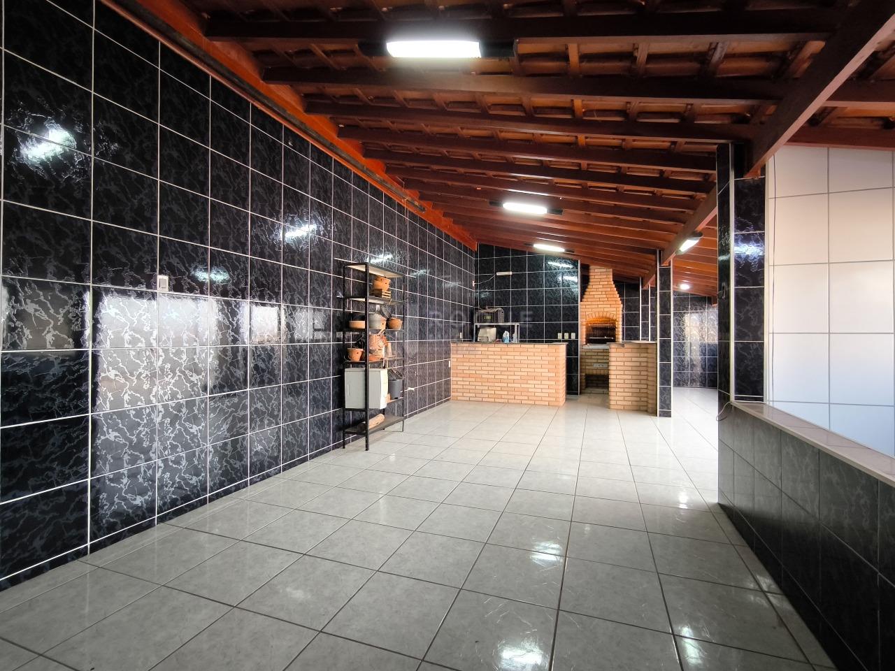 Casa Comercial à venda no bairro Jardim Residencial Graminha II: ÁREA DE LAZER