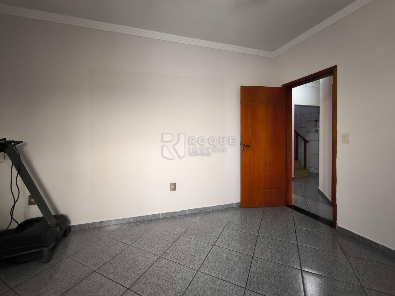 Casa Comercial à venda no bairro Jardim Residencial Graminha II: DORMITÓRIO 2