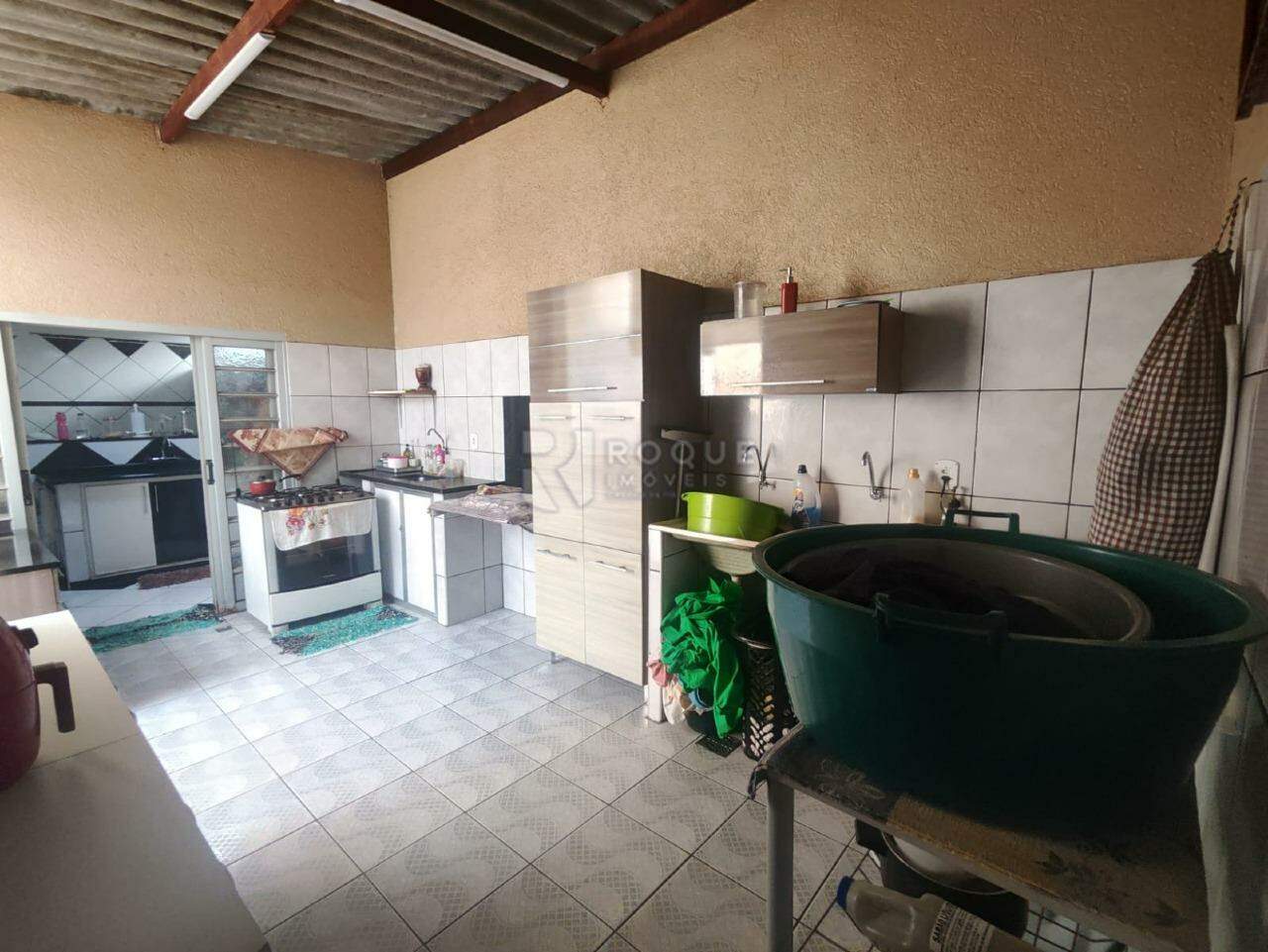 Casa Residencial à venda no bairro Conjunto Habitacional Victor D’Andrea: AREA DE SERVIÇO