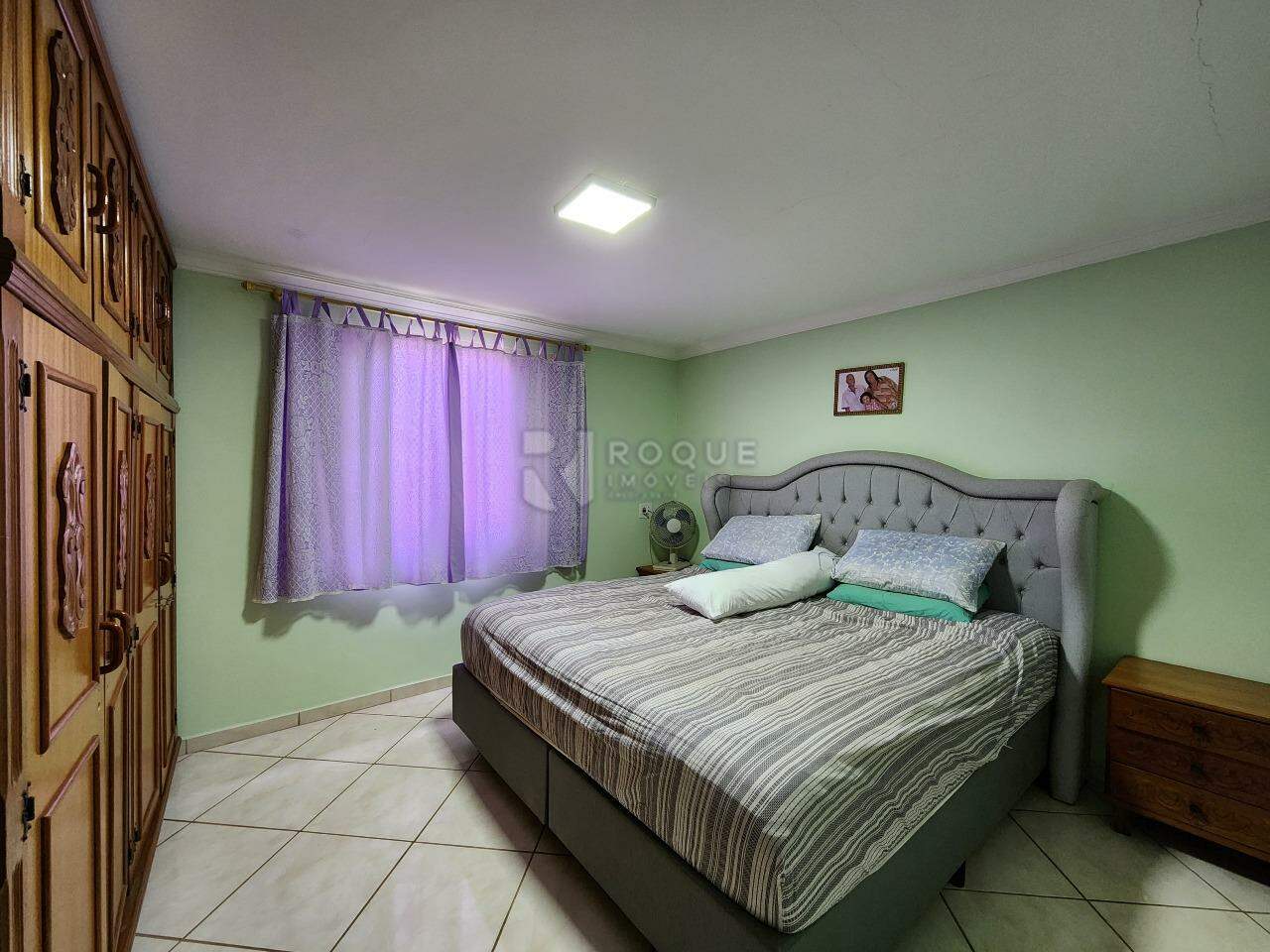 Casa Residencial à venda no bairro Conjunto Habitacional Victor D’Andrea: QUARTO 1