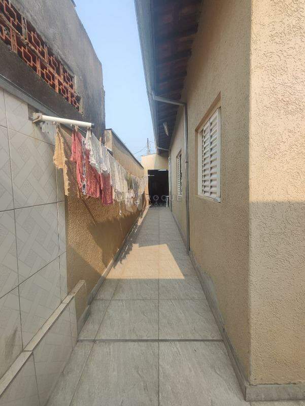 Casa Residencial à venda no bairro Conjunto Habitacional Victor D’Andrea: CORREDOR LATERAL EXTERNO