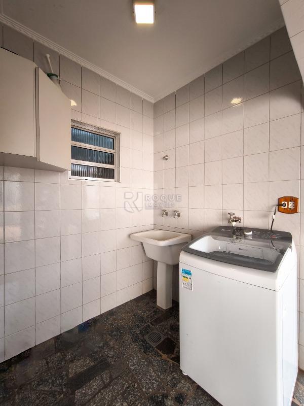 Casa Residencial à venda no bairro Vila Santa Lucia: LAVANDERIA