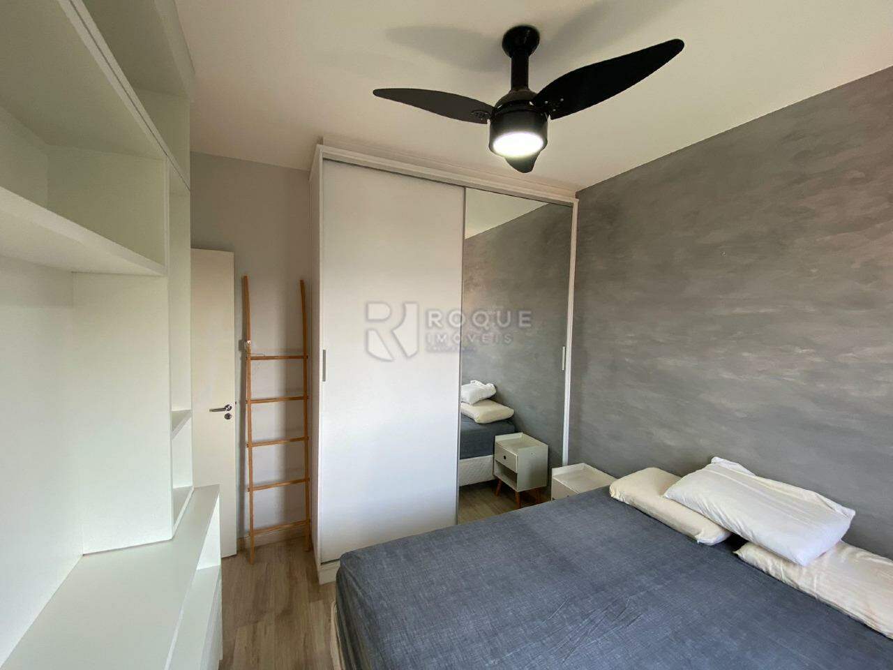 Apartamento à venda no bairro Chácaras Antonieta: Dormitório 1