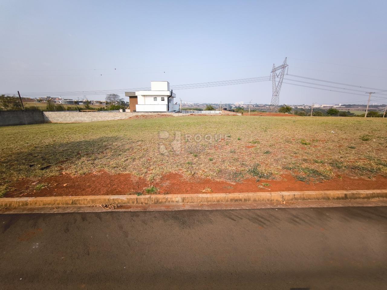 Terreno em condomínio à venda no bairro Residencial Florisa: 