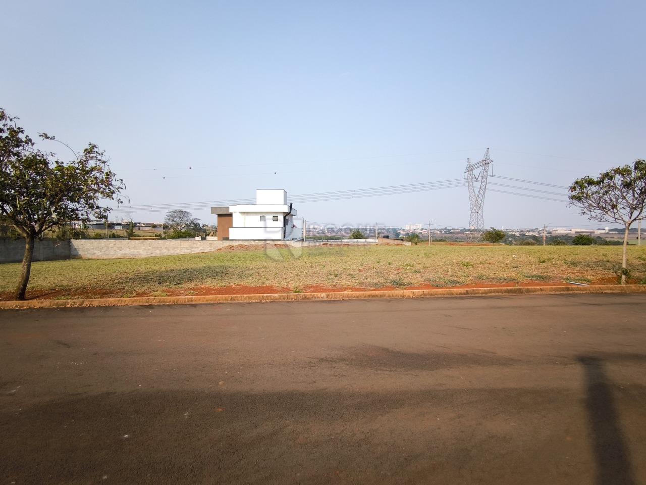 Terreno em condomínio à venda no bairro Residencial Florisa: 