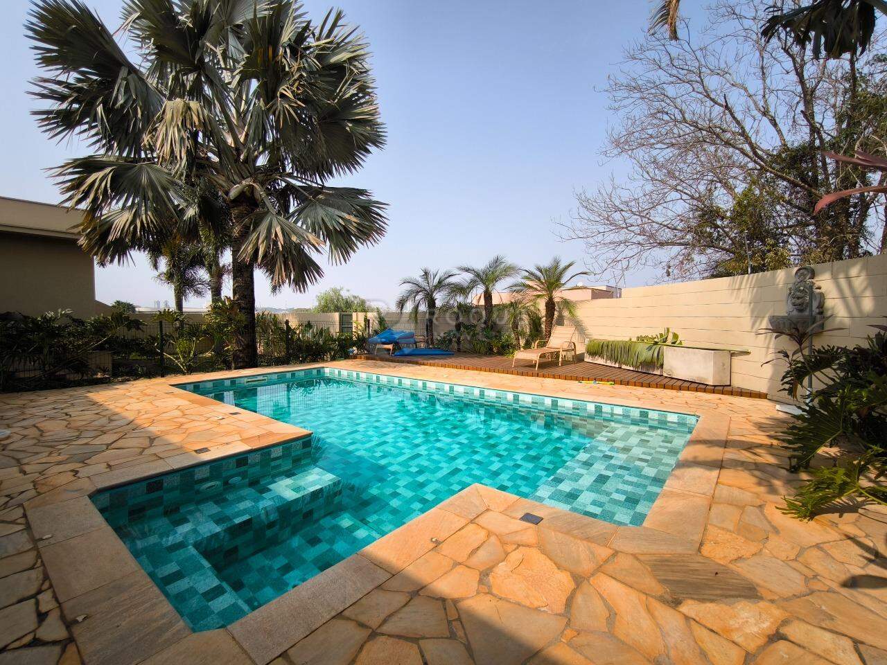 Chácara à venda no bairro Jardim Florença: PISCINA