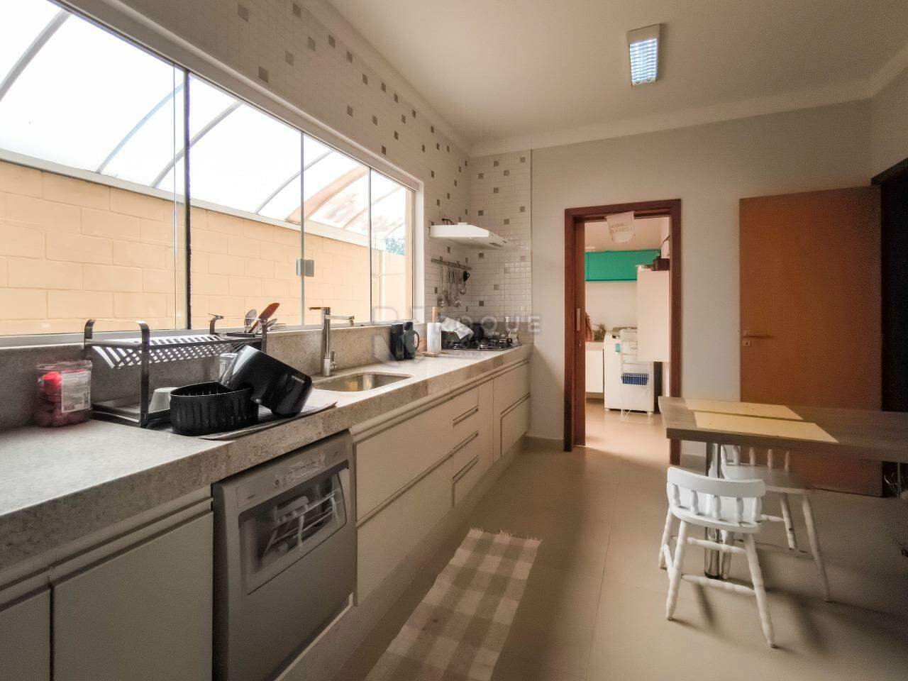 Chácara à venda no bairro Jardim Florença: COZINHA