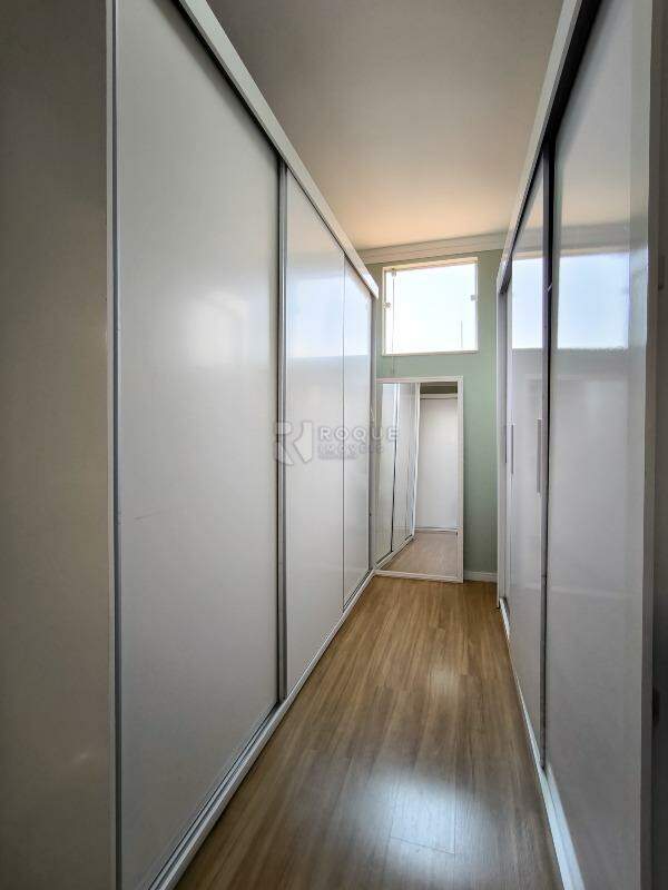 Chácara à venda no bairro Jardim Florença: CLOSET