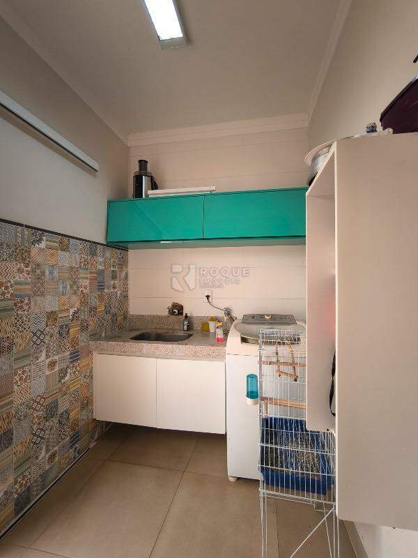 Chácara à venda no bairro Jardim Florença: ÁREA DE SERVIÇO