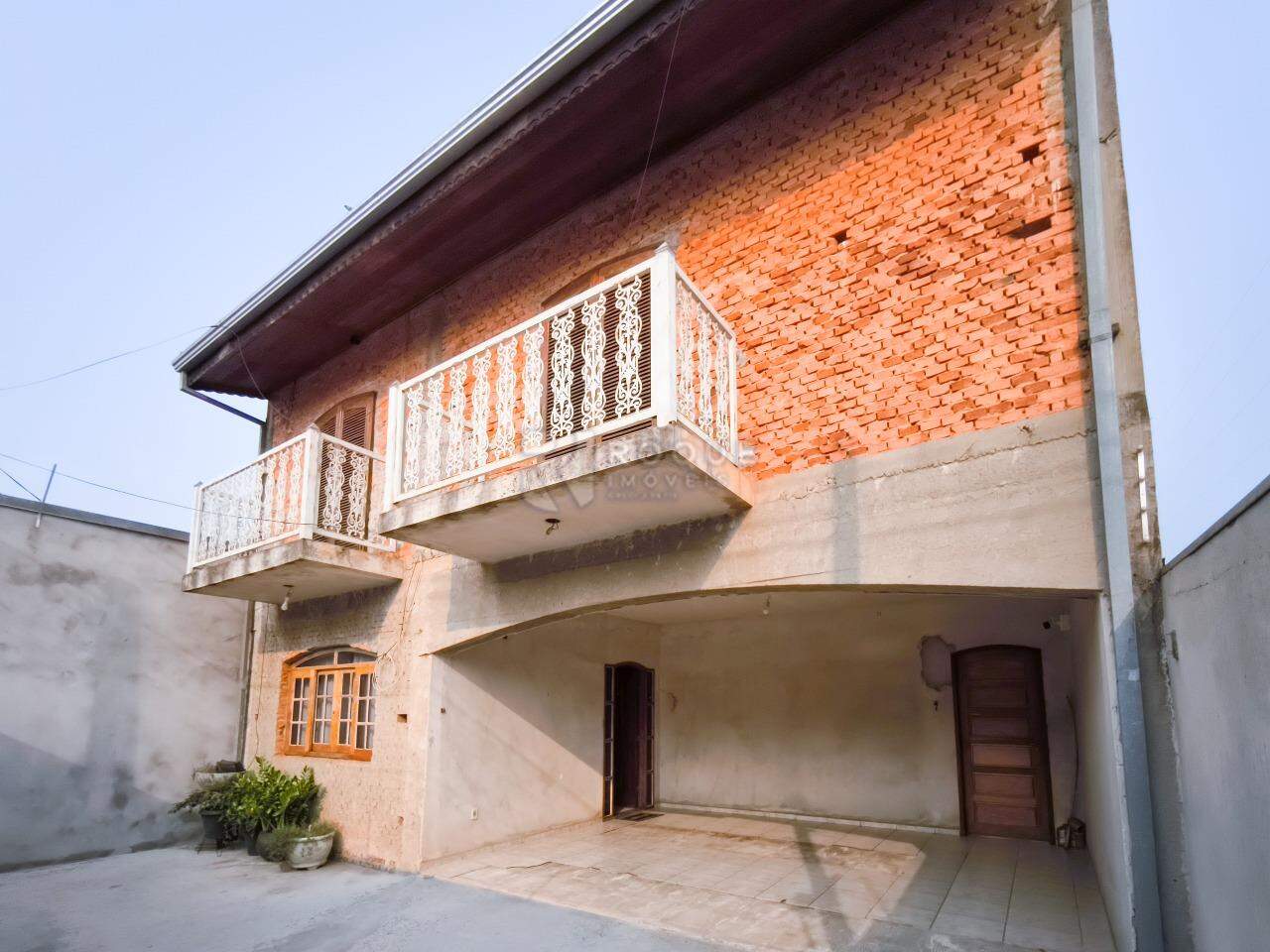 Casa Residencial à venda no bairro Conjunto Habitacional Victor D’Andrea: GARAGEM