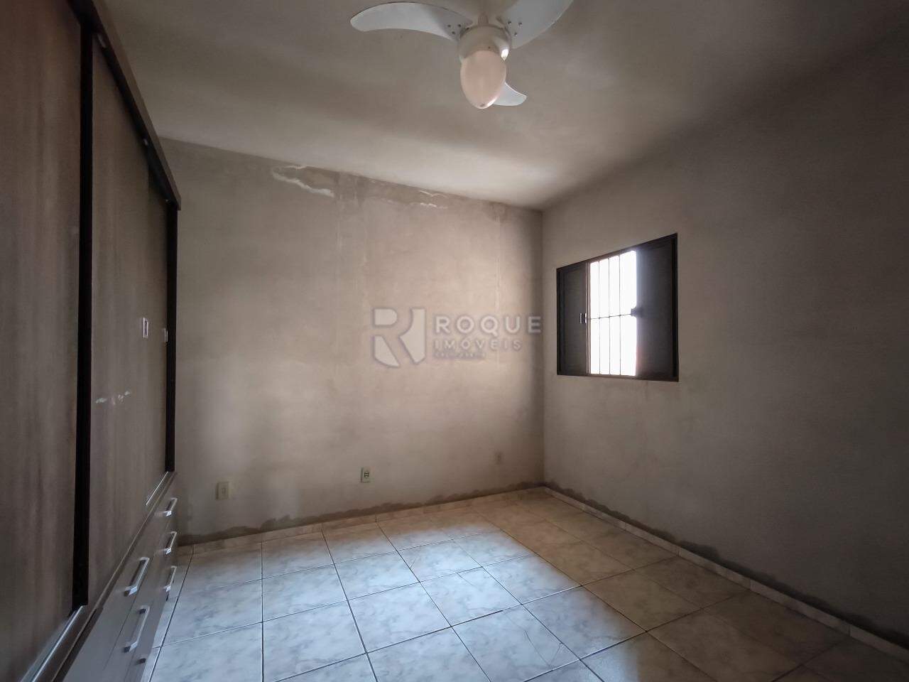 Casa Residencial à venda no bairro Conjunto Habitacional Victor D’Andrea: DORMITÓRIO 3