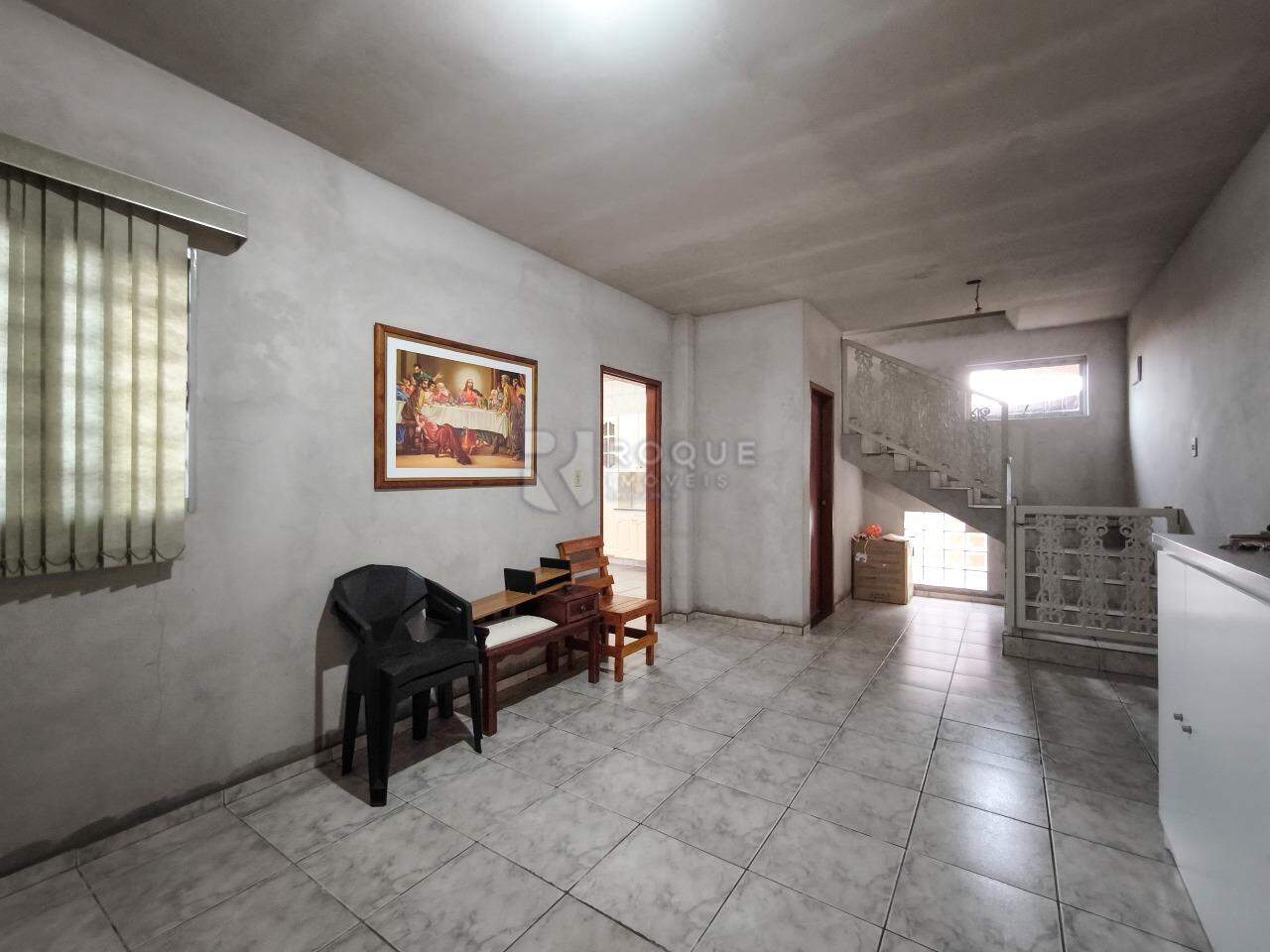 Casa Residencial à venda no bairro Conjunto Habitacional Victor D’Andrea: SALA DE JANTAR