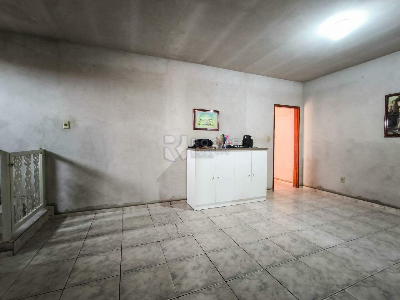 Casa Residencial à venda no bairro Conjunto Habitacional Victor D’Andrea: SALA DE JANTAR