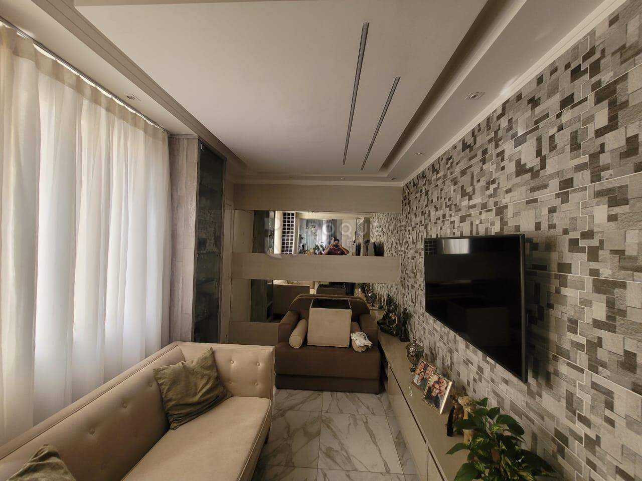 Apartamento à venda no bairro Jardim do Lago: Sala