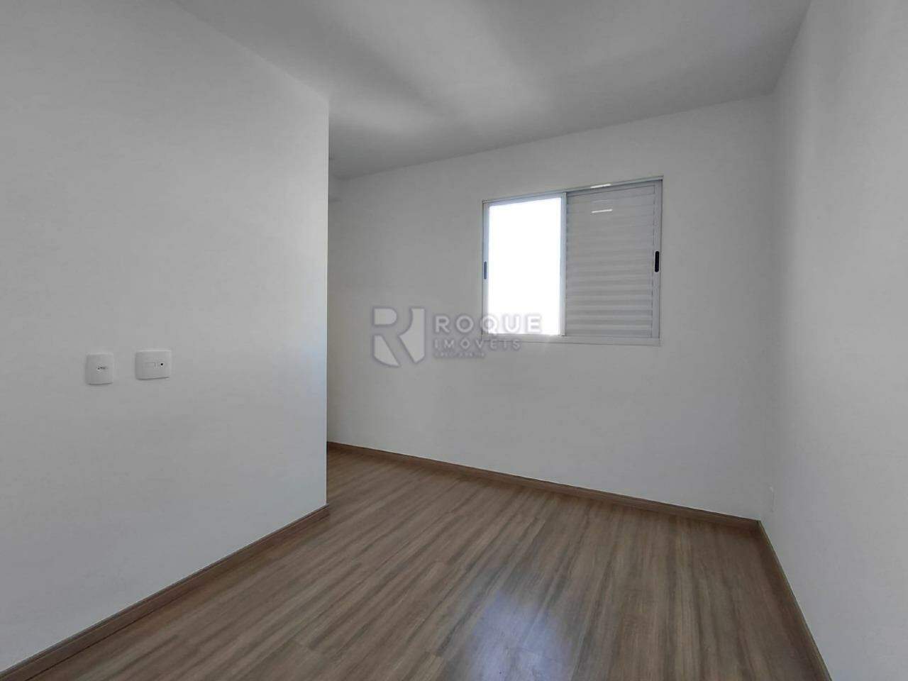 Apartamento para aluguel no bairro Vale das Esmeraldas: Dormitório 1
