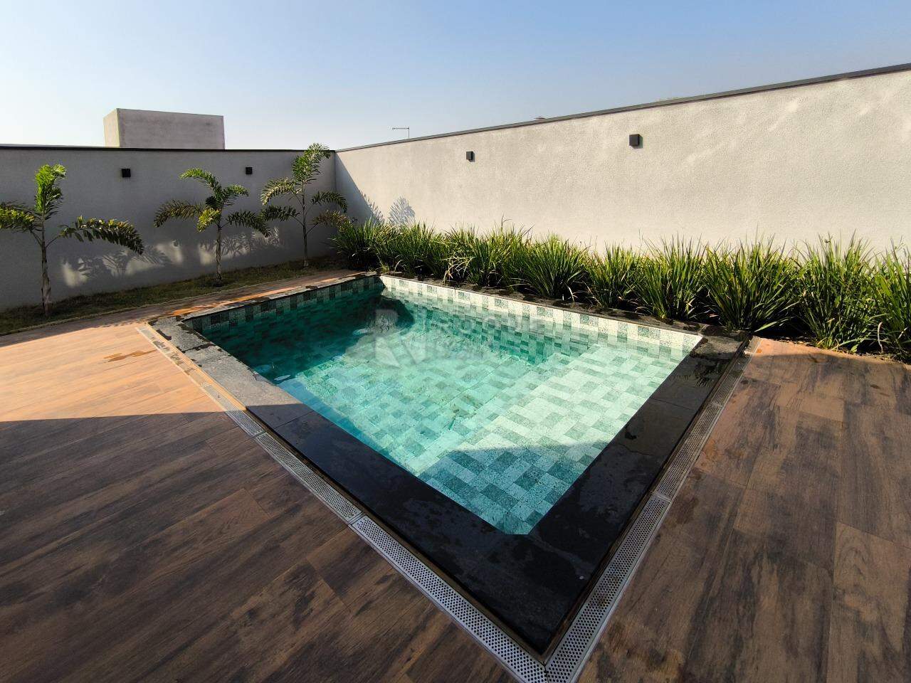 Casa em condomínio à venda no bairro Terras de São Bento II: PISCINA