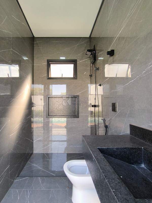 Casa em condomínio à venda no bairro Terras de São Bento II: BANHEIRO SOCIAL EXTERNO