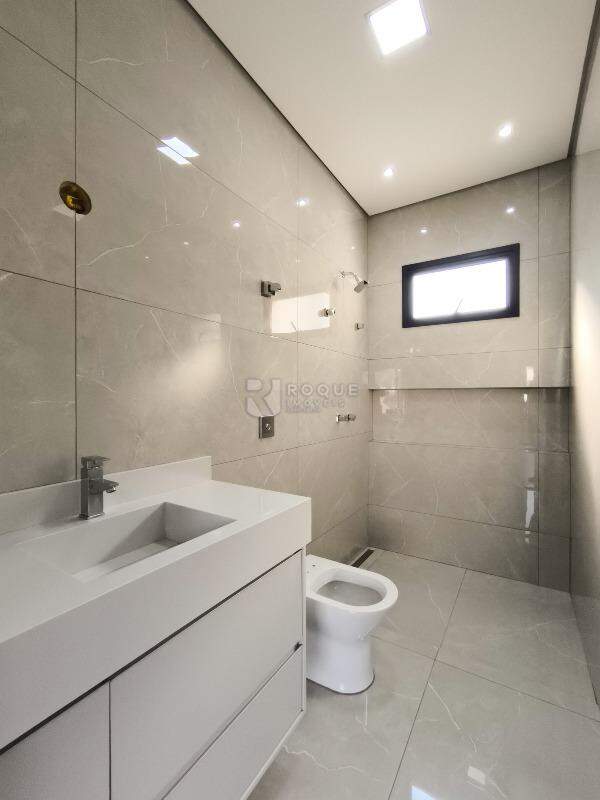 Casa em condomínio à venda no bairro Terras de São Bento II: WC SUÍTE 3