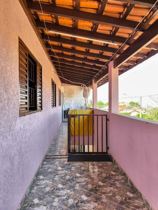 Casa com salão à venda no bairro Jardim Campo Belo: SACADA
