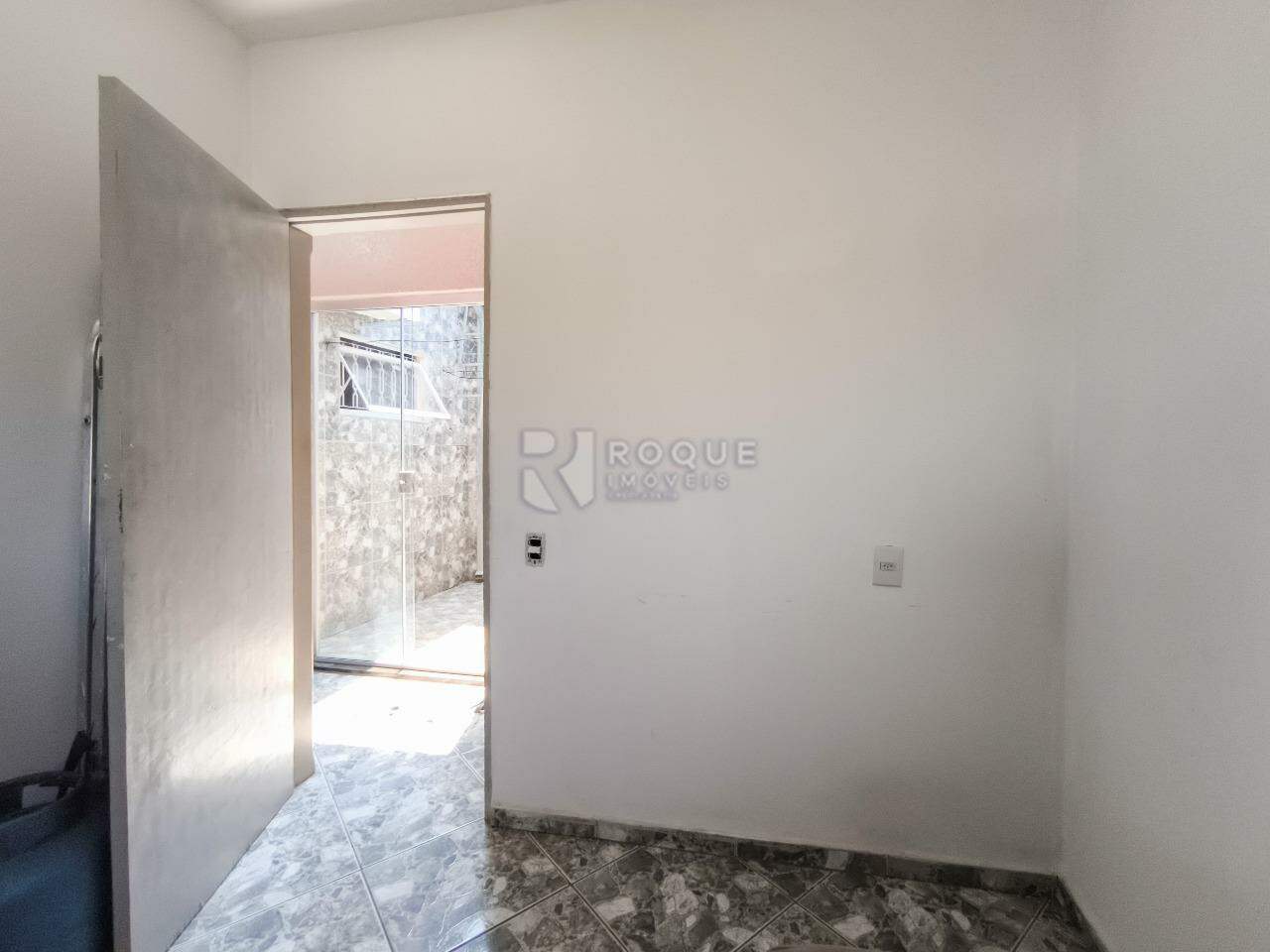 Casa com salão à venda no bairro Jardim Campo Belo: DORMITÓRIO 2