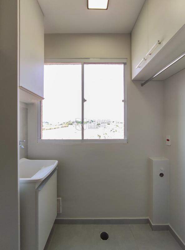 Apartamento para aluguel no bairro Parque Hippolyto: Área de serviço