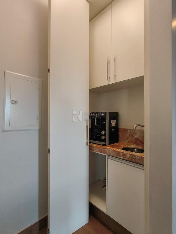 Casa em condomínio à venda no bairro Parque Residencial Roland: COPA