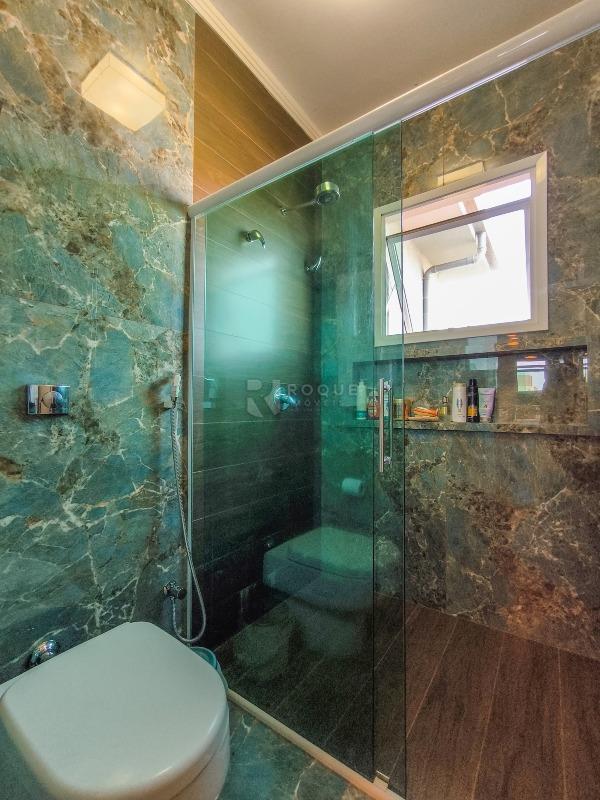 Casa em condomínio à venda no bairro Parque Residencial Roland: WC DEMI-SUÍTE