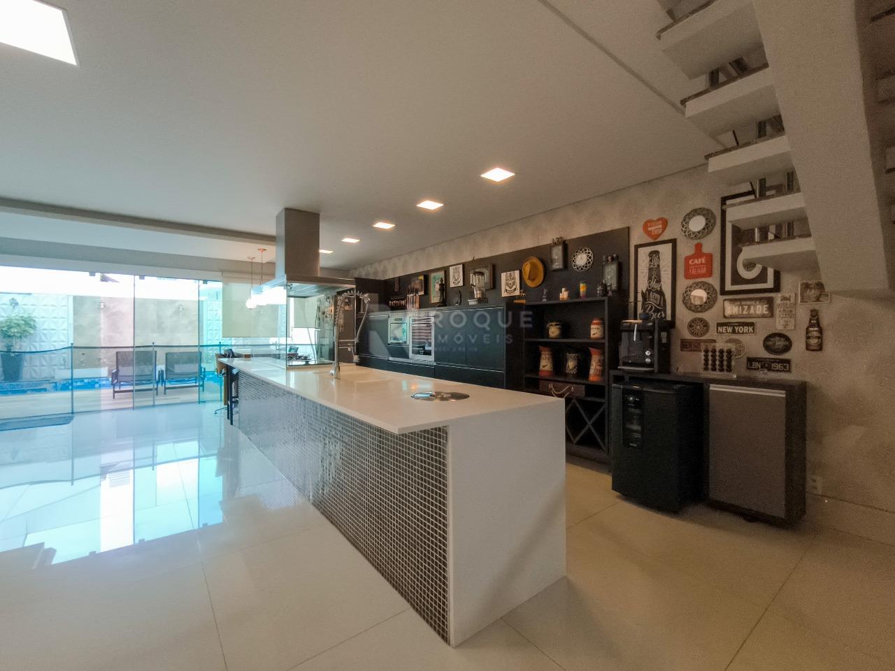 Casa em condomínio à venda no bairro Parque Residencial Roland: COZINHA