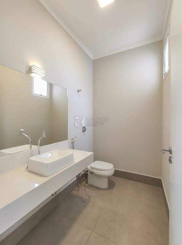 Casa em condomínio à venda no bairro Residencial Greville: Lavabo