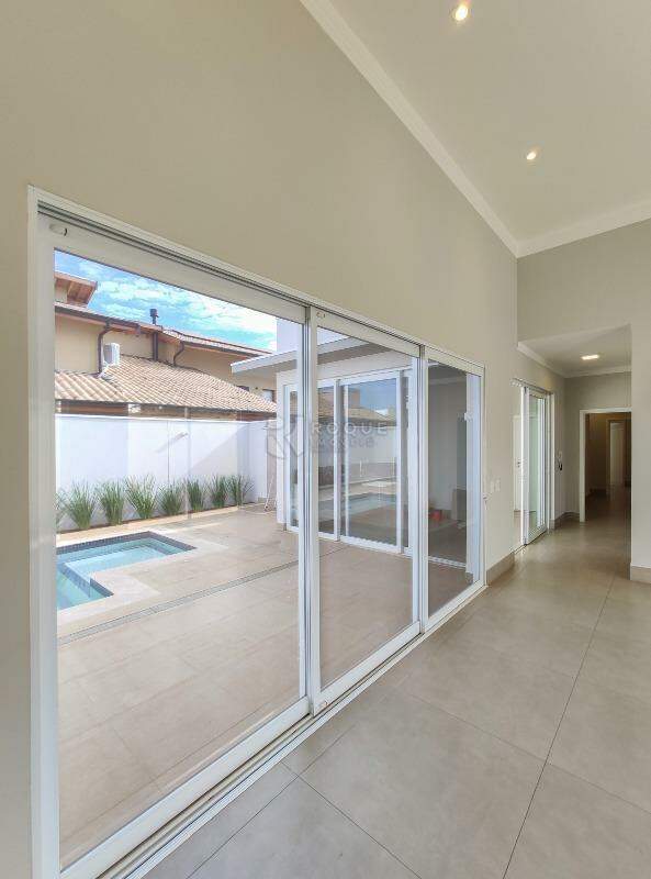 Casa em condomínio à venda no bairro Residencial Greville: Sala