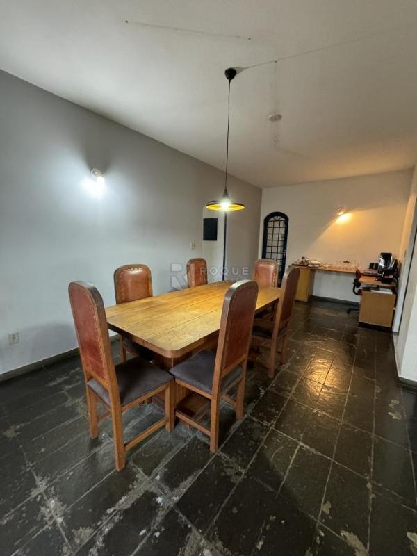 Casa Residencial à venda no bairro Parque Egisto Ragazzo: 