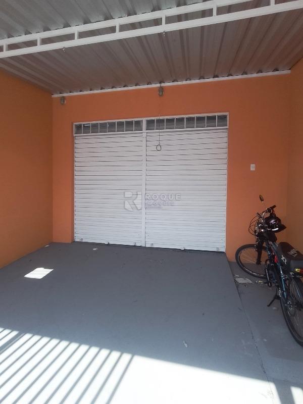 Salão para aluguel no bairro Jardim Campo Verde I: Garagem