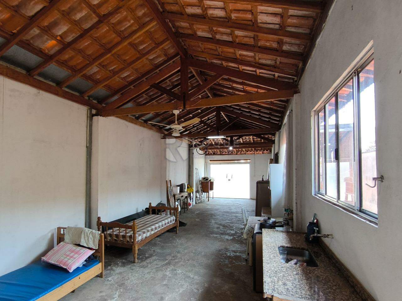 Casa com salão à venda no bairro Jardim Campo Belo: SALÃO