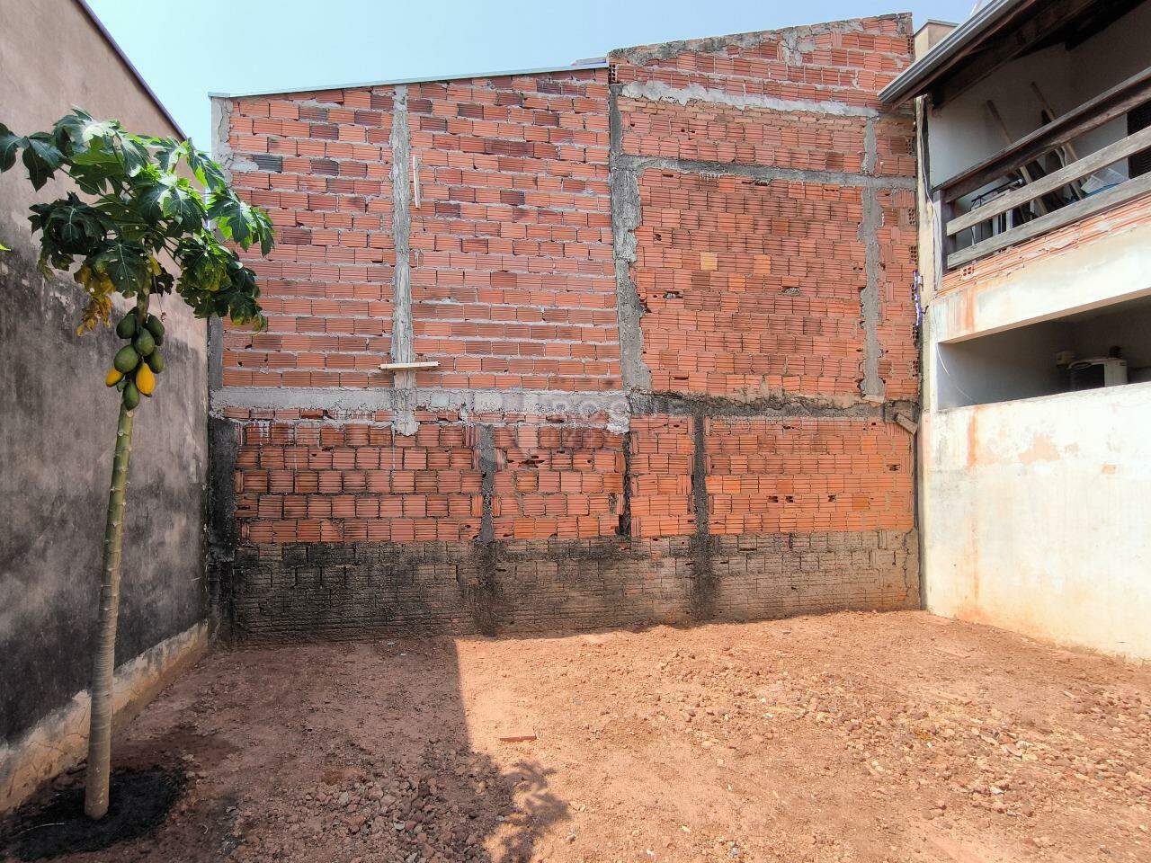 Casa com salão à venda no bairro Jardim Campo Belo: FUNDOS