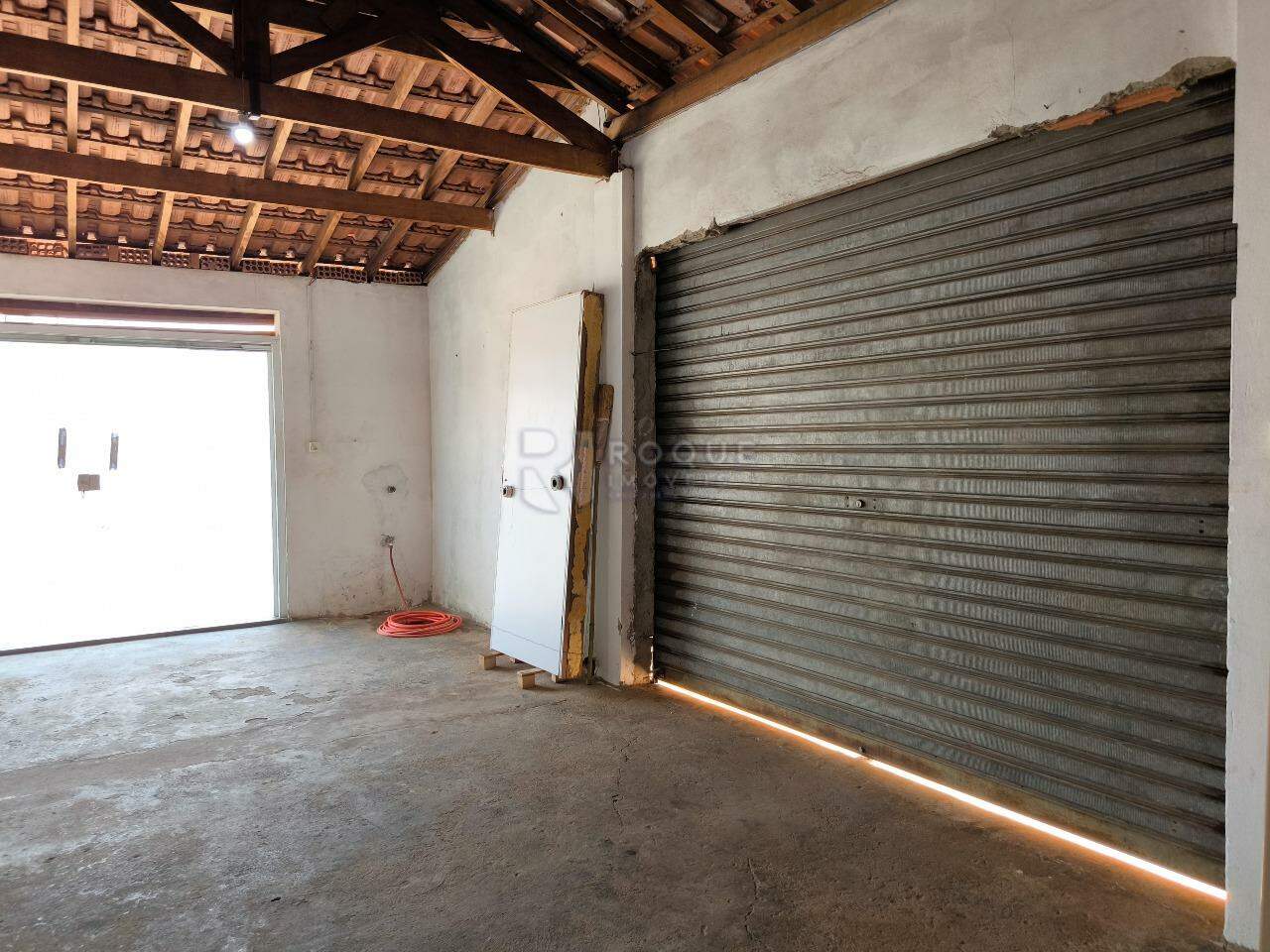 Casa com salão à venda no bairro Jardim Campo Belo: SALÃO