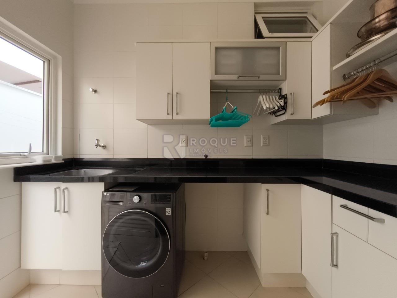 Casa em condomínio à venda no bairro Jardim Colinas de São João: LAVANDERIA