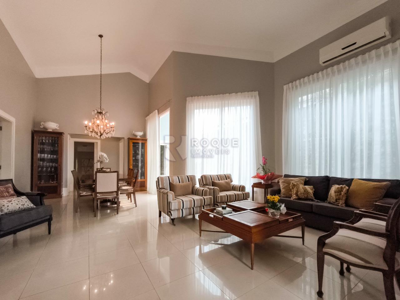 Casa em condomínio à venda no bairro Jardim Colinas de São João: SALA DE ESTAR