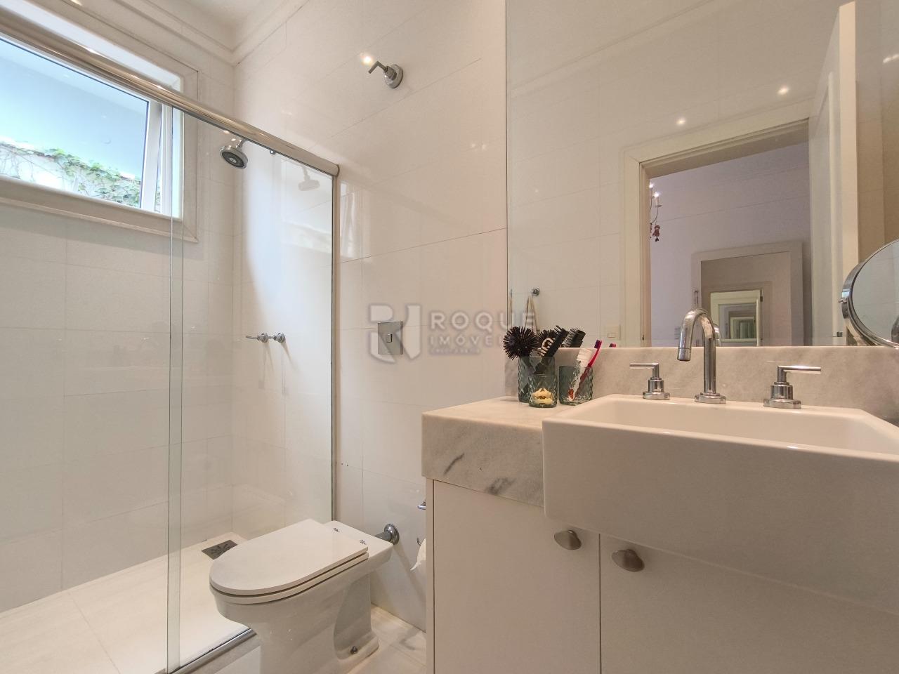 Casa em condomínio à venda no bairro Jardim Colinas de São João: WC SUÍTE 3