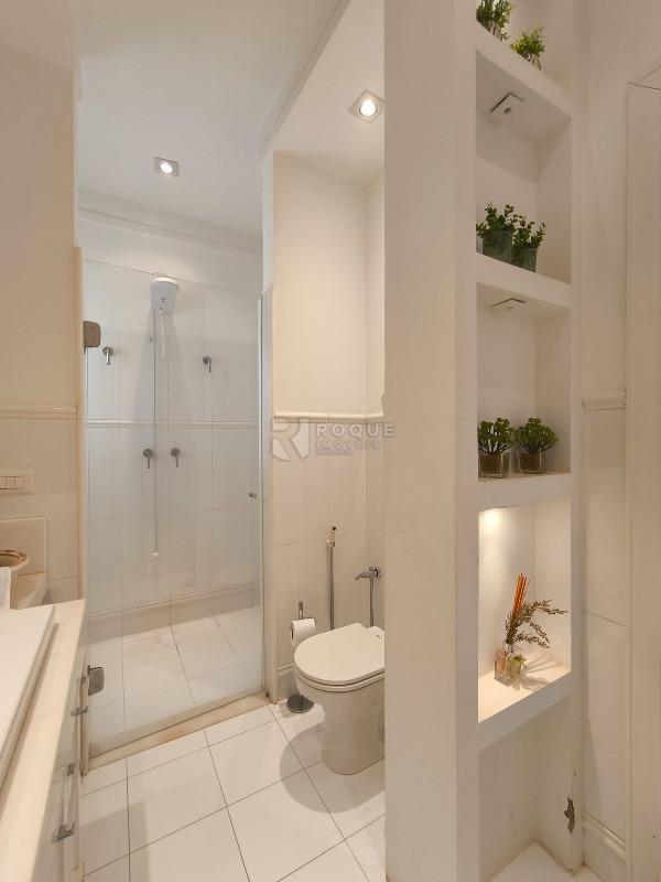 Casa em condomínio à venda no bairro Jardim Colinas de São João: WC SUÍTE 2