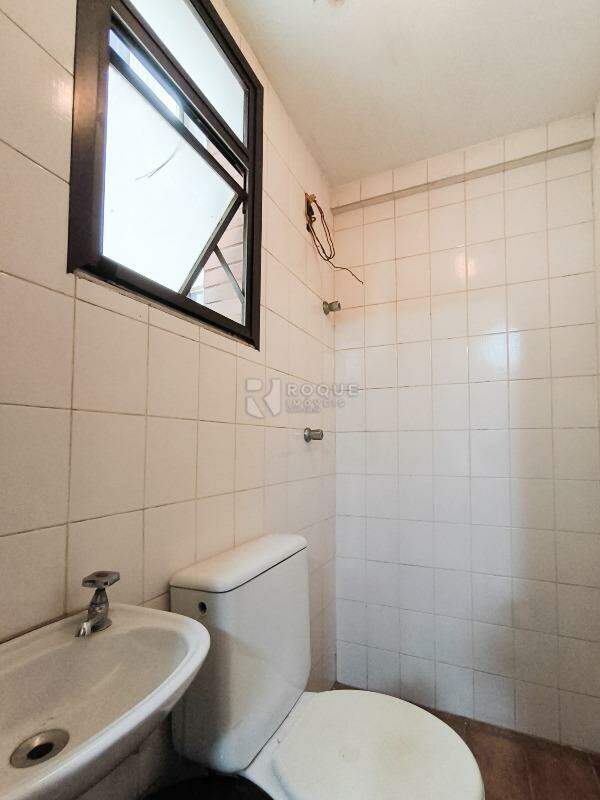 Apartamento à venda no bairro Centro: BANHEIRO SOCIAL