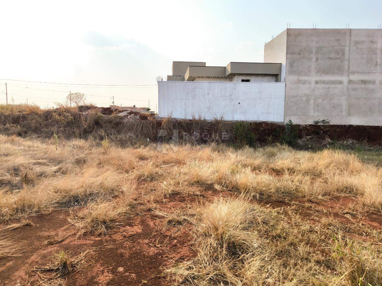 Terreno à venda no bairro Residencial Colinas do Engenho I: 