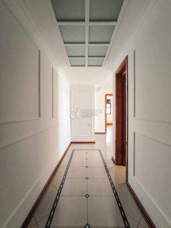 Apartamento à venda no bairro Centro: HALL DE ENTRADA