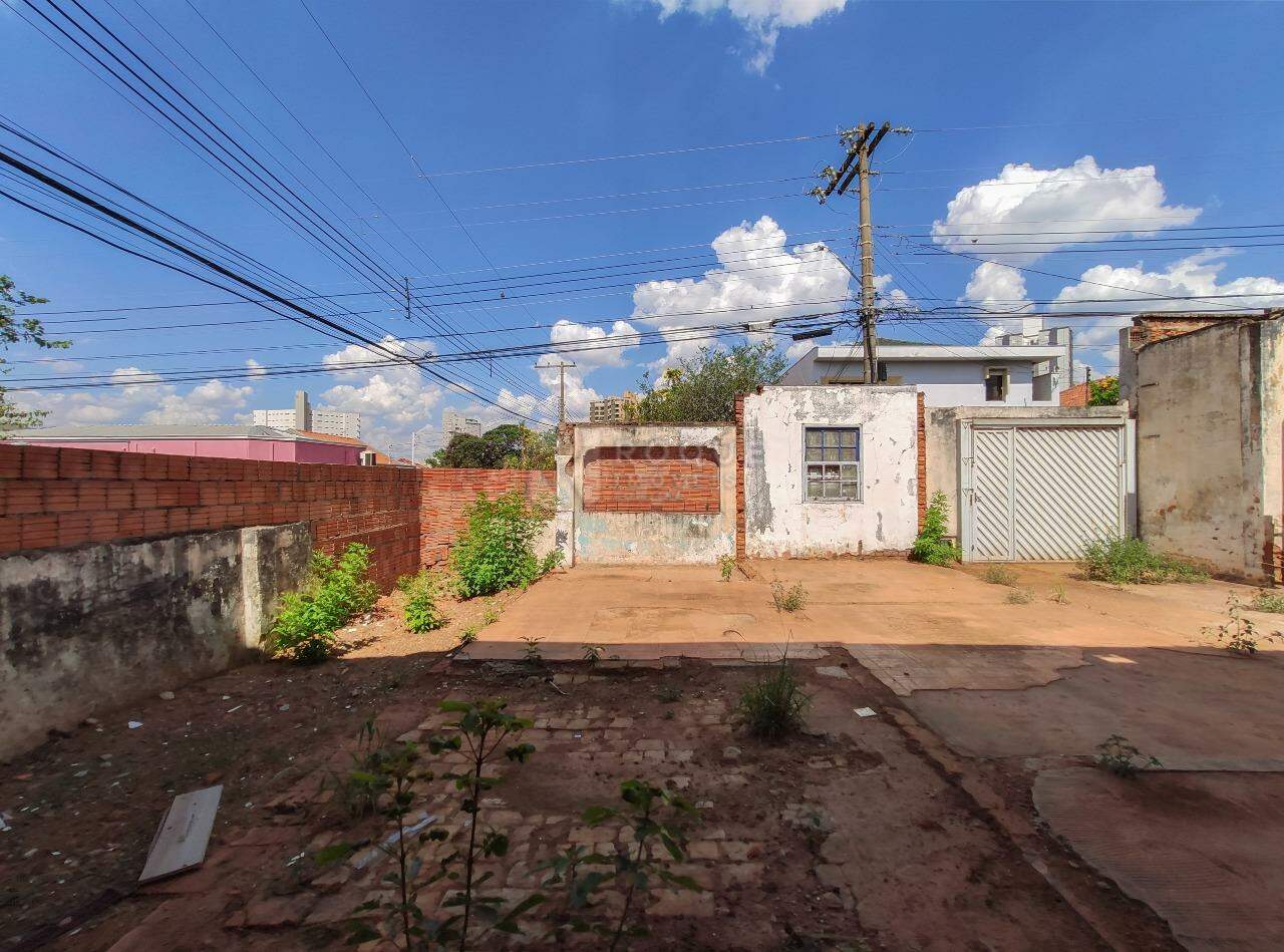 Barracão/Galpão para aluguel no bairro Vila São João: Área externa galpão 2