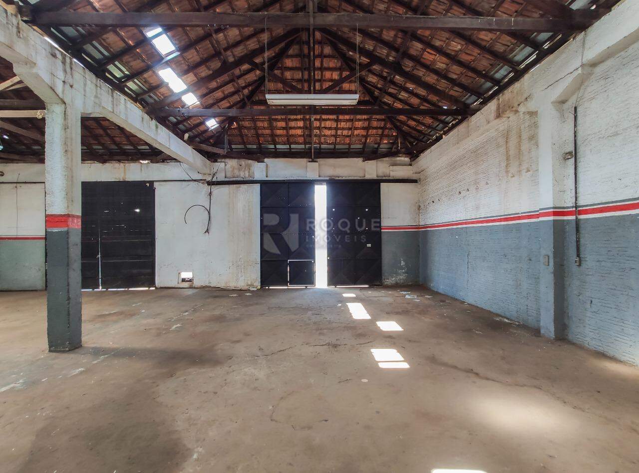 Barracão/Galpão para aluguel no bairro Vila São João: Galpão