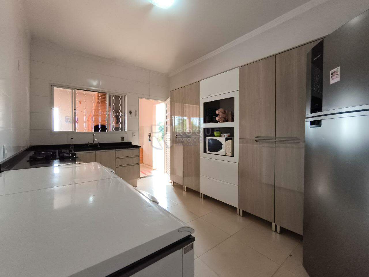 Chácara à venda no bairro Bairro dos Pires de Baixo: COZINHA